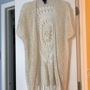 🌿[4/$20] Rue21 Boho Crochet Knit Fringe Cardigan